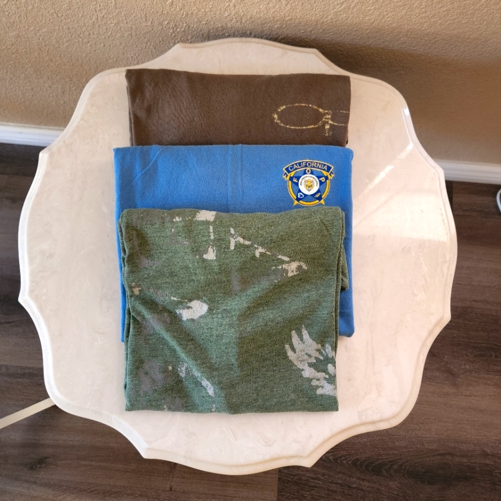 Bundle of men's T-shirt